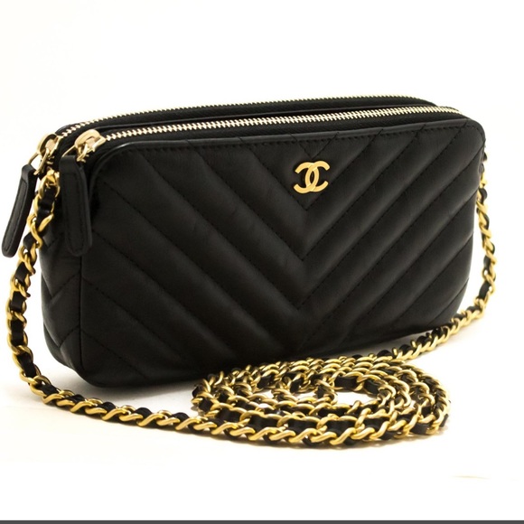 Chanel Double zip Wallet on Chain- Lambskin - Mint condition WOC Gold Hardware - Picture 1 of 9